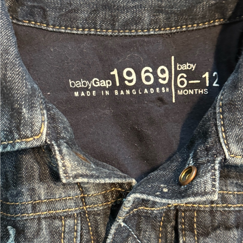 GAP Jean Jacket - Picture 3 of 3